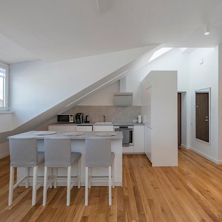 White 1 Bd Old Town Apartment By Hostlovers Kaunas Eksteriør billede