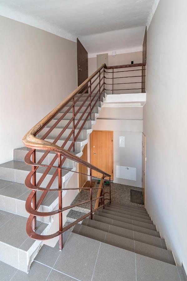 White 1 Bd Old Town Apartment By Hostlovers Kaunas Eksteriør billede